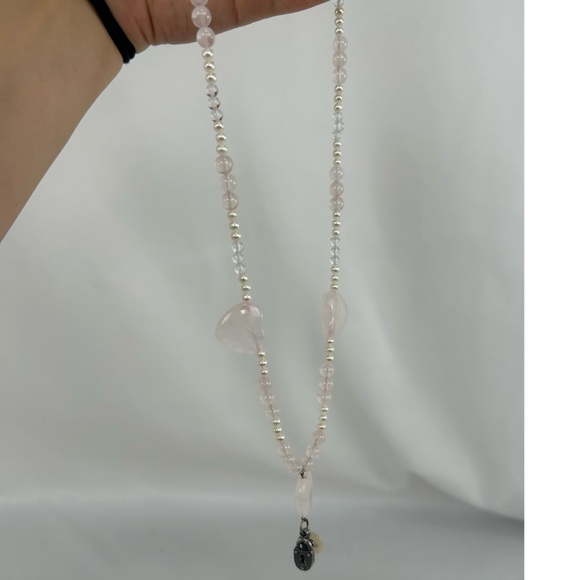 Rose Quartz Hearts and White Pearls Beaded Necklace - Picture 5 of 6
